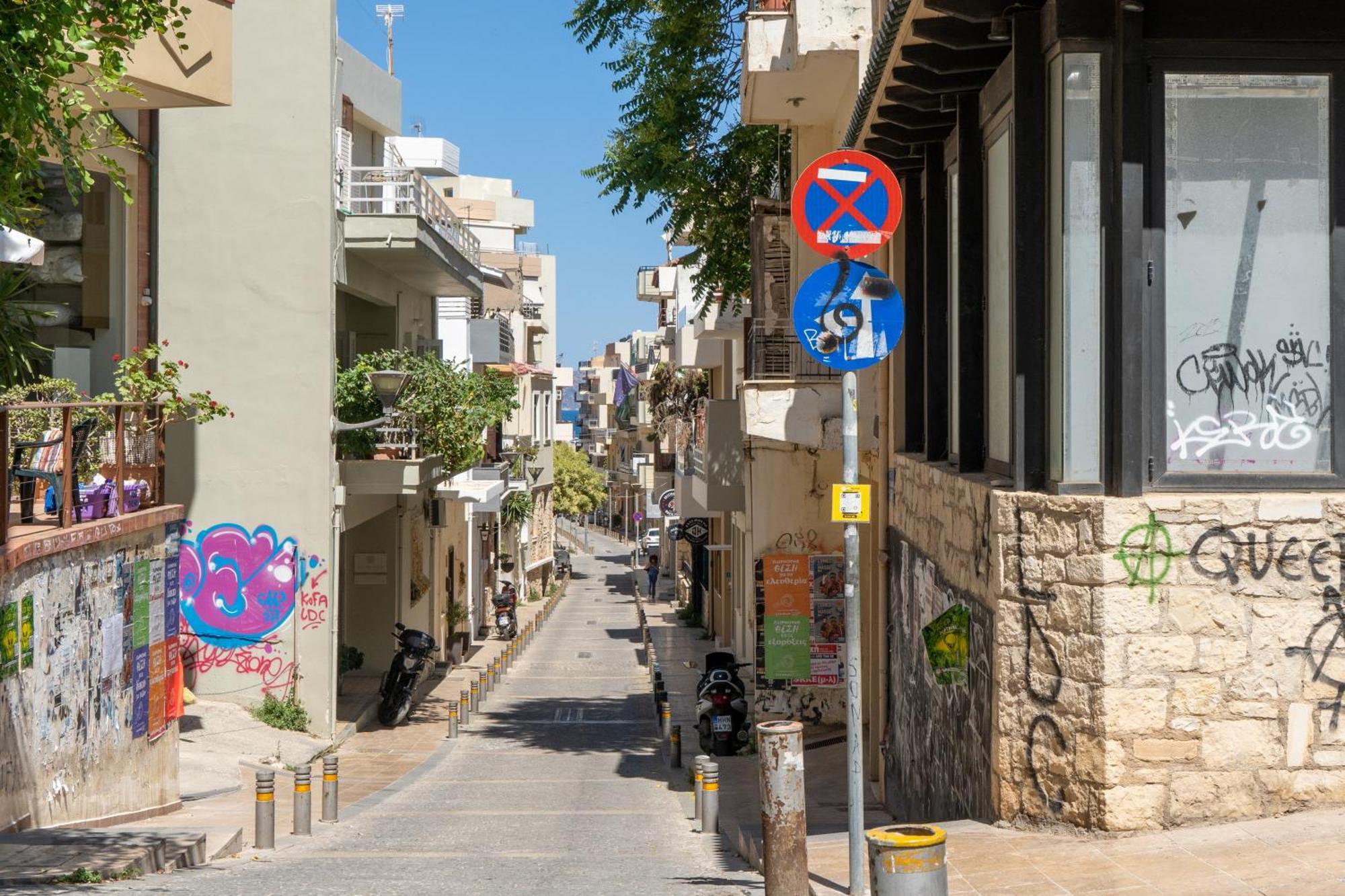City Four Lions B Heraklion  Екстер'єр фото